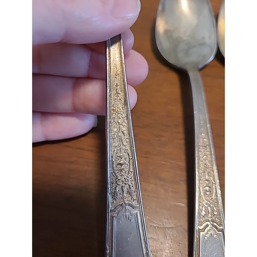 Vintage 1924 Ancestral‎ Spoons by 1847 Rogers Bros IS 4- 6